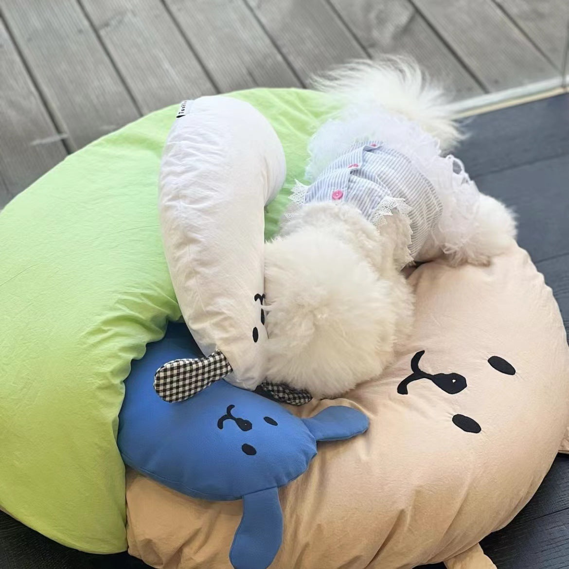 Doggie Shaped Comfort-U Pet Pillow petin