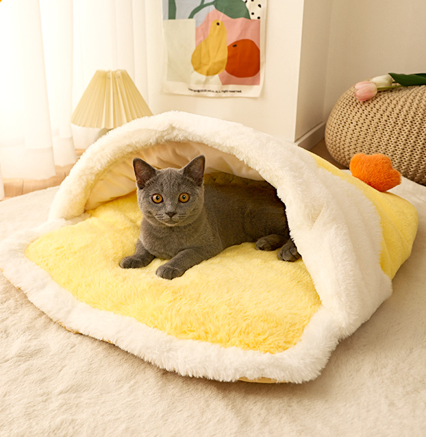 Fluffy Duck Cat Sleeping Bag petin