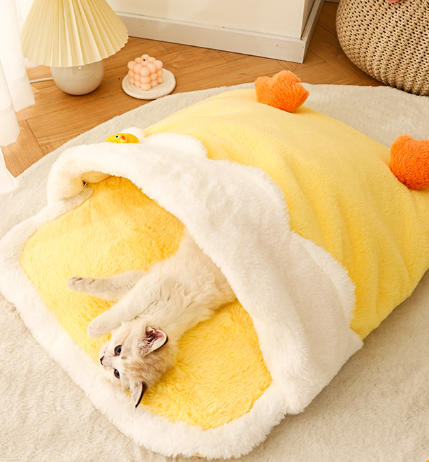 Fluffy Duck Cat Sleeping Bag petin