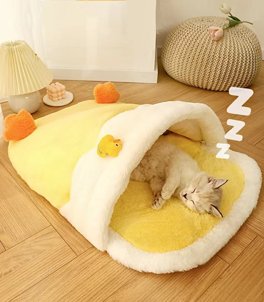 Fluffy Duck Cat Sleeping Bag petin