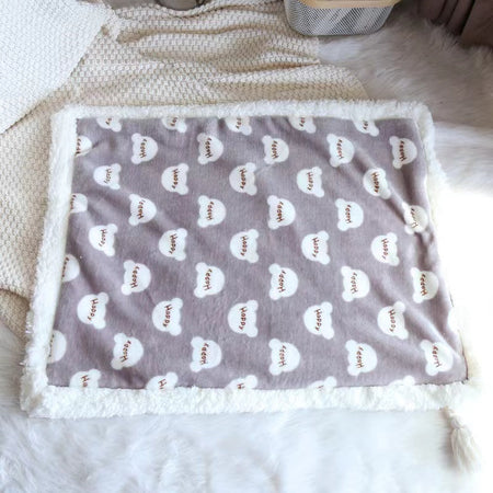 Happy Bear Flannel Pet Blanket petin