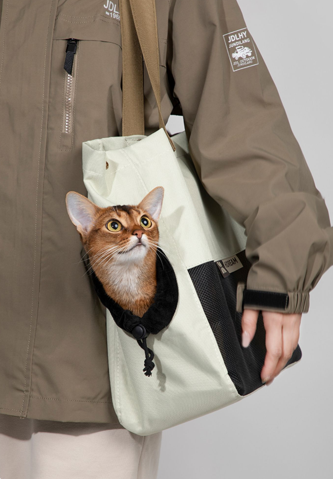 Outdoor Fashion Pet Travel Bag lovepetin.com