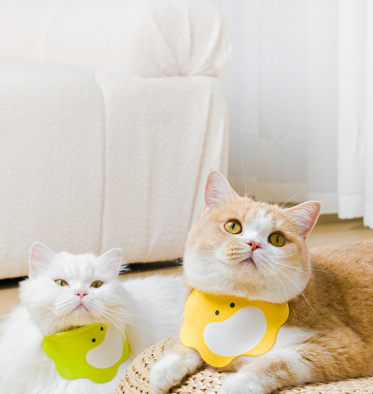 Smiley Mango Reversible Suede Cat Bandana lovepetin.com