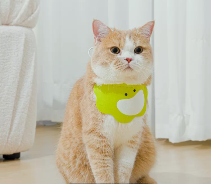 Smiley Mango Reversible Suede Cat Bandana lovepetin.com